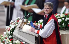 Bishop Mariann Budde delivering sermon to Donald Trump