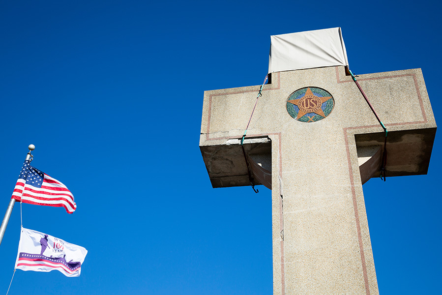 Maryland Peace Cross Memorial Can Stay, Supreme Court Rules - Universal ...